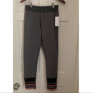 NWT Splendid Women Grey Leggings